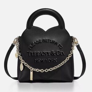Tiffany & Co. Black Heart Bag with Gold Chain Accent. A rare beauty 🖤